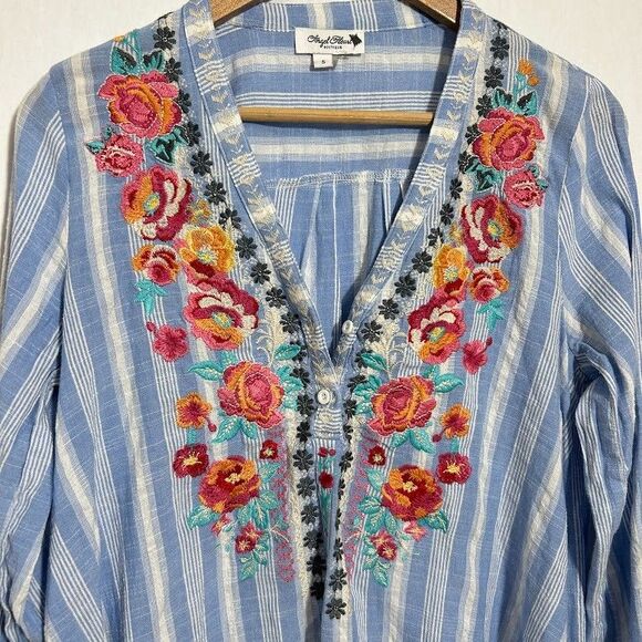 Angel Heart Boutique Blouse S Blue Floral Embroidery Boho Tunic Top Popover - Picture 4 of 6